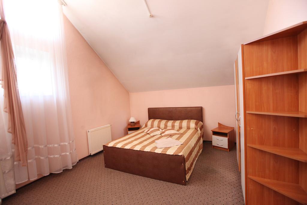 Hotel Kim Mahiljou Zimmer foto